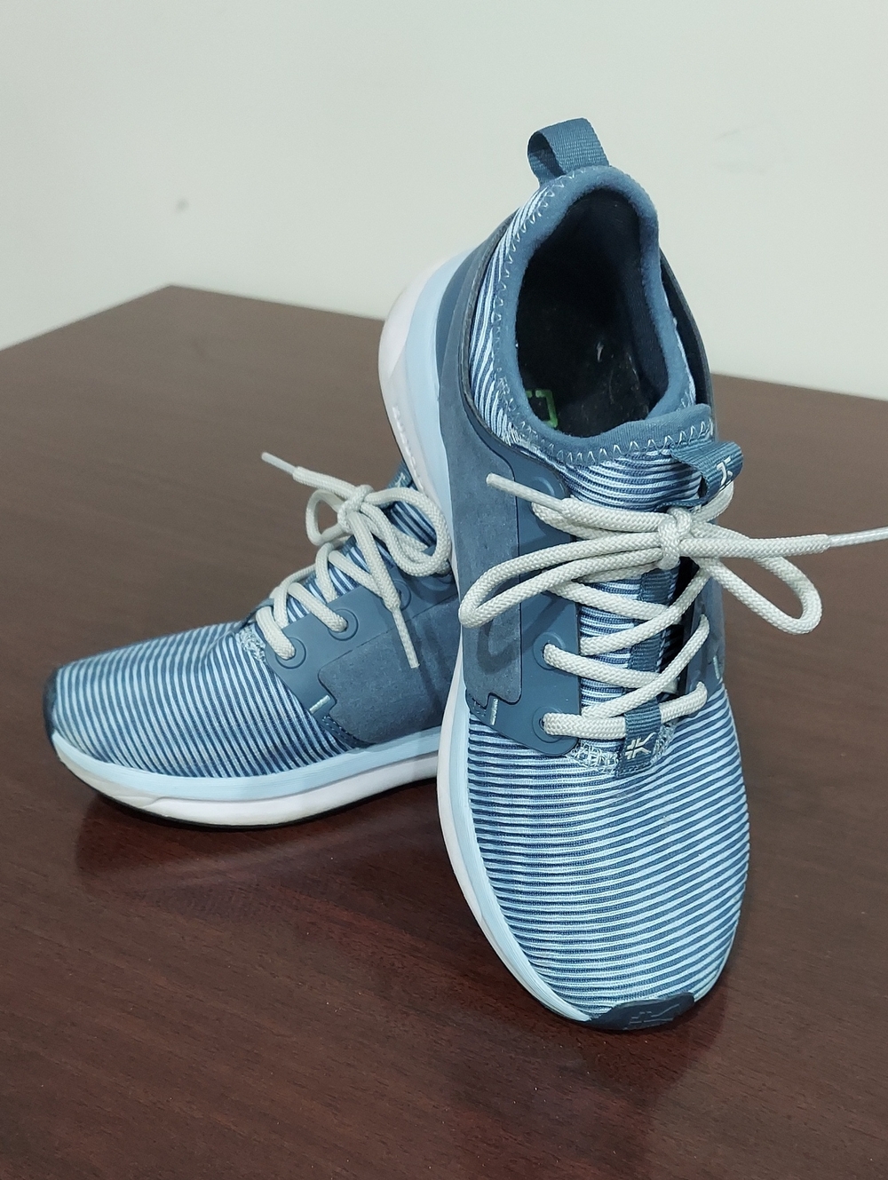 KURU Atom Women's Blue Striped Lightweight Sneakers